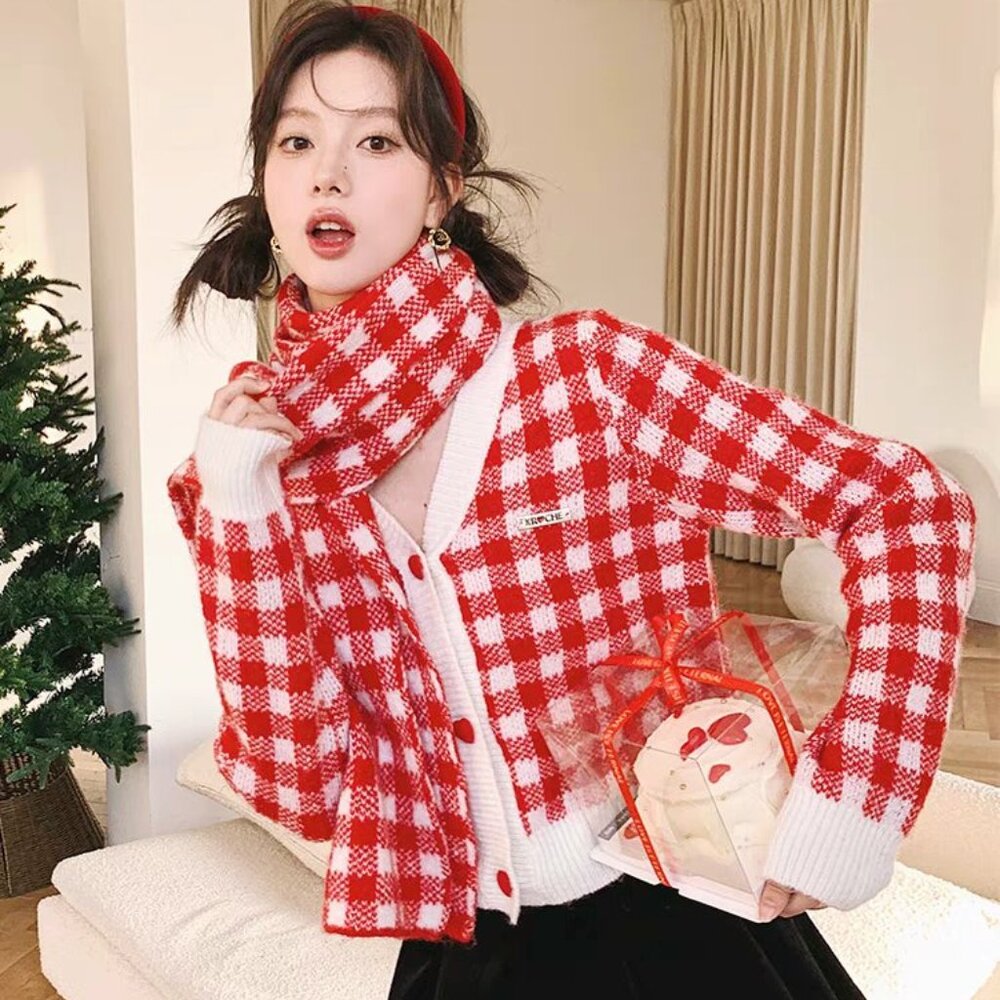 Kroche Christmas Red and White Plaid Knit Cardigan and Scarf set Size S